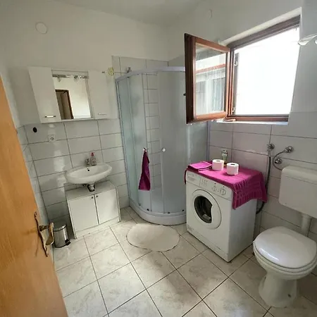 Apartment Chiara *